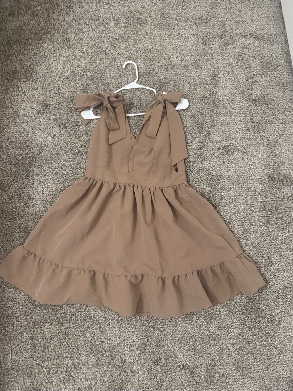 SHEIN Deep Plunge Tie-Shoulder Dress